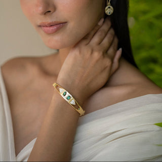 Anahita Emerald Shield Bangle
