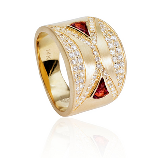 Rosmerta Pink Tourmaline Hourglass Ring