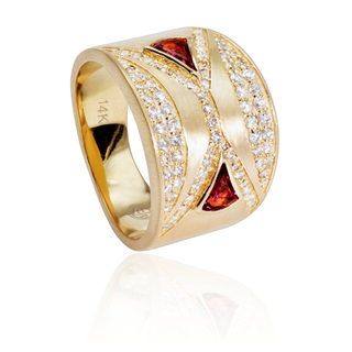 Rosmerta Pink Tourmaline Hourglass Ring